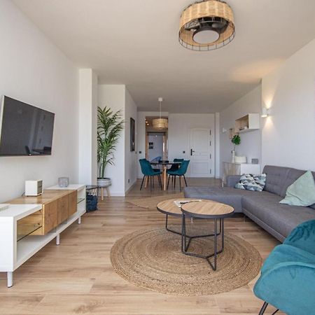 Wonderful 2 Bed Apartment With Stunning Sea Views Ситио-де-Калаонда Экстерьер фото