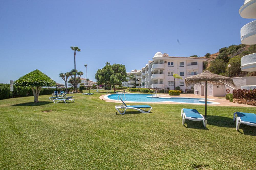 Wonderful 2 Bed Apartment With Stunning Sea Views Ситио-де-Калаонда Экстерьер фото